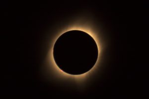 Eclipsa totală de Lună și fenomenul „Luna Sângerie” de duminică, observabile în special în Asia, precum și parțial în Europa și Africaea noastră”