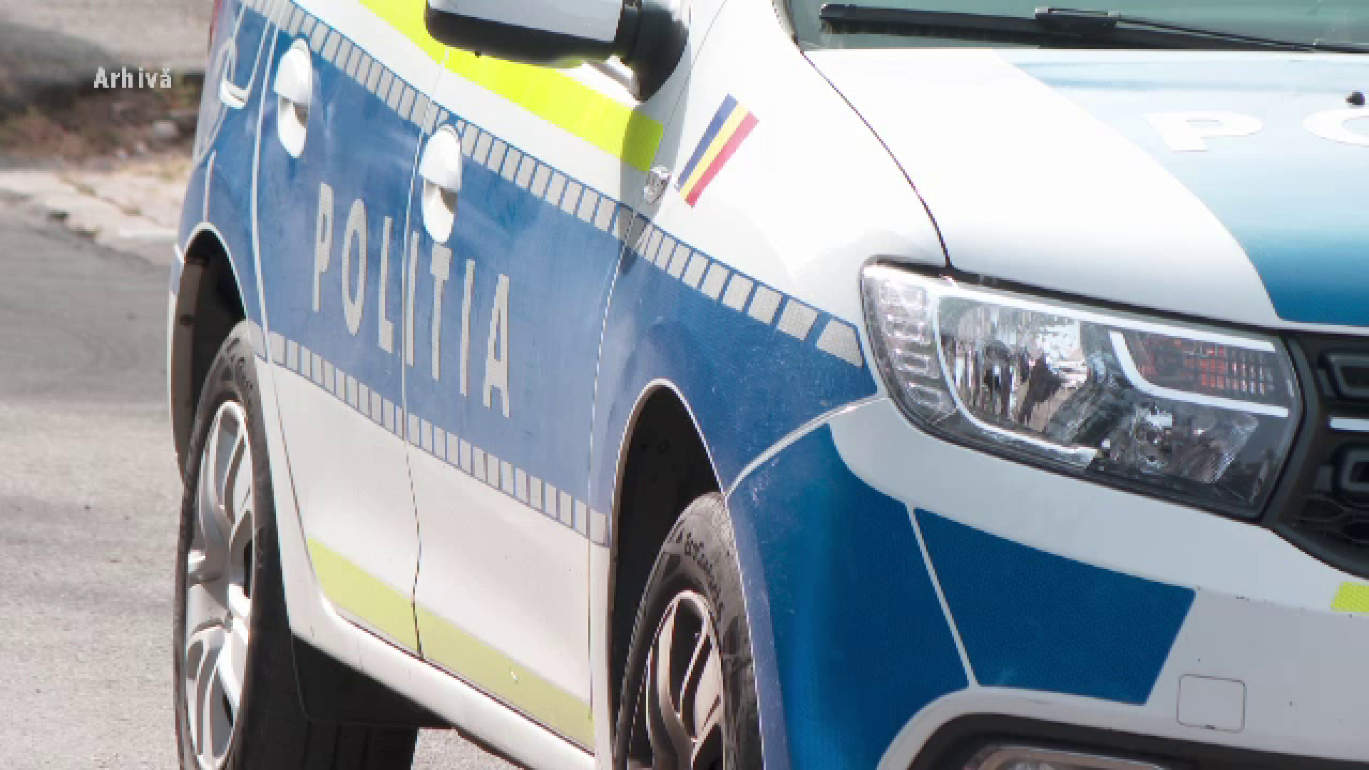 [ad_1] Un bărbat în vârstă de 52 de ani, suspectat că ar fi încercat să răpească o elevă de 12 ani în fața unei școli din Buzău, a fost arestat preventiv, conform informațiilor oficiale