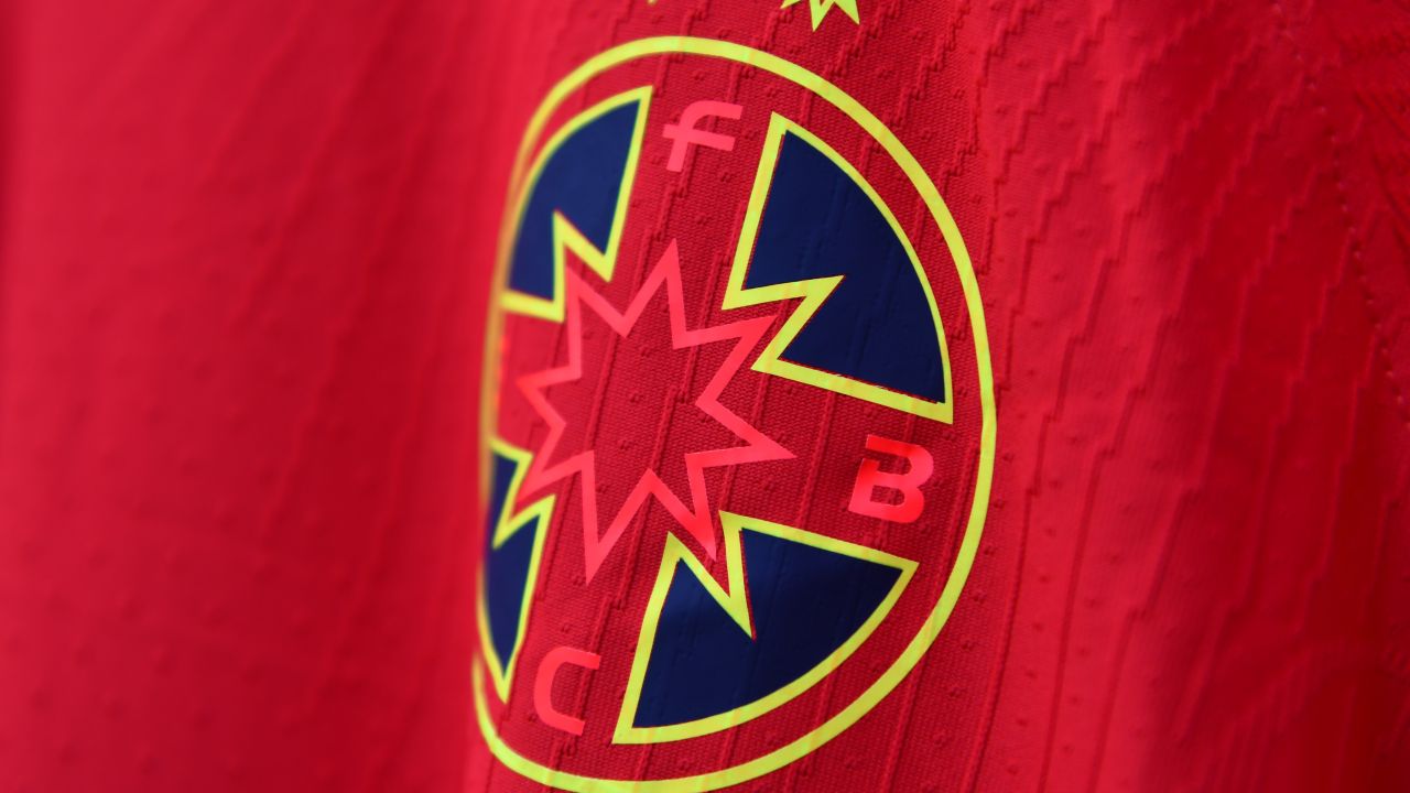 prezentarea-noului-echipament-al-fcsb-12072023-20.jpg
