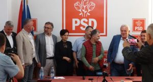 Detalii despre propunerea PSD pentru reformarea administrației locale: reducere progresivă de 25% a personalului pe parcursul a patru ani, impactul digitalizării asupra concedierilor și numărul minim de funcționari în primăriile miciea noastră”