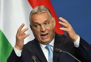 Premierul maghiar Viktor Orban criticizează Suedia pentru implicarea tinerelor în criminalitatea organizată și face o citare greșită a datelor dintr-un articol AFP, la răspunsul premierului suedez acuzându-l că subminează statul de drept în propria țarăea noastră”