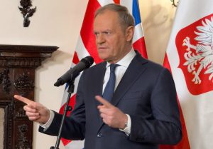 Prim-ministrul polonez Donald Tusk afirmă că drone rusești au fost doborâte pentru prima dată deasupra unui teritoriu NATO și consideră că situația este tratată cu seriozitate de către aliați, existând posibilitatea unei provocări de amploare.ea noastră”