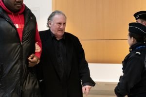 Actorul Gérard Depardieu va fi supus unui nou proces, fiind acuzat de agresiune sexuală asupra actriței Charlotte Arnouldea noastră”