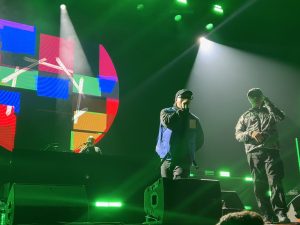 Rapperul irlandez Mo Chara de la Kneecap, acuzat de sprijin pentru Hezbollah, revine în fața justiției / Evenimentele muzicale ale trupei, anulate în mai multe state