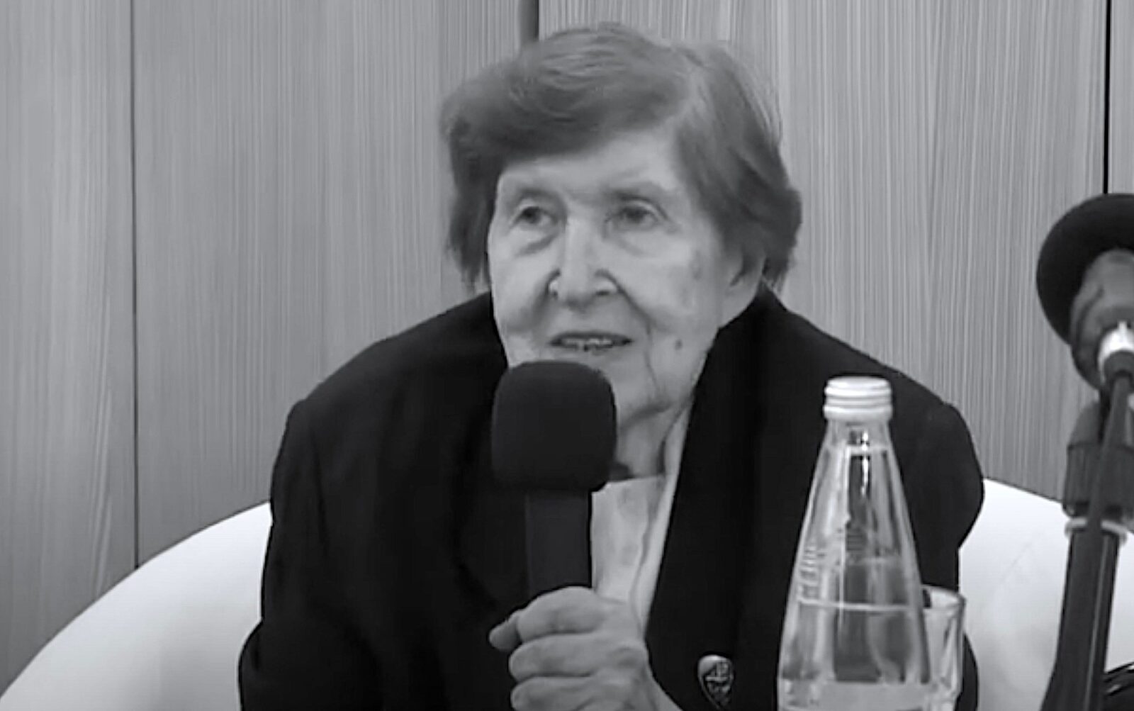 Președinția României i-a conferit post-mortem ordine națională Steluța Lucia Rodica Coposu, sora fostului lider țărănist Corneliu Coposu, în semn de recunoaștere a serviciilor devotate