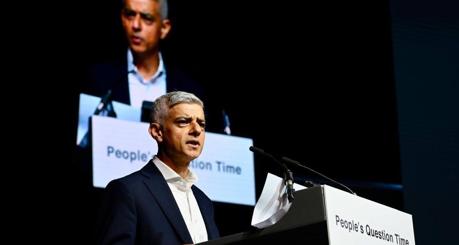 sadiq-kahn-primarul-londrei.jpg