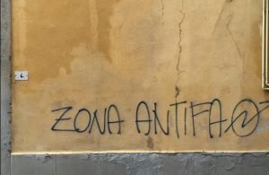 Donald Trump aprobă oficial clasarea Antifa drept grupare teroristă