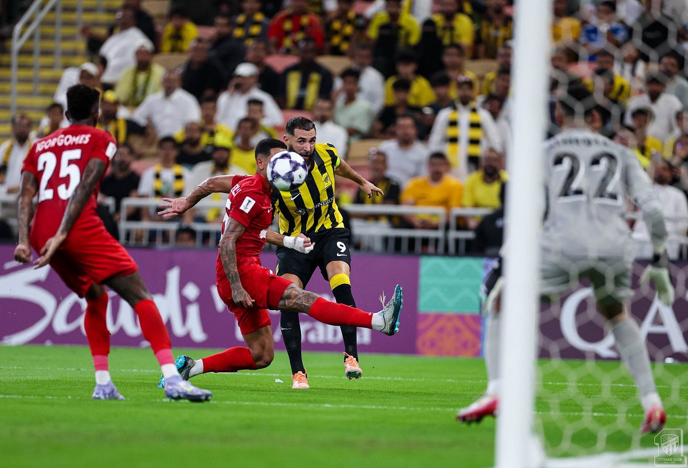 [ad_1] Al-Ittihad se pregătește să înfrunte Al-Shorta în cadrul competiției AFC Champions League, pe 20 octombrie 2025, într-un meci crucial pentru ambele echipe