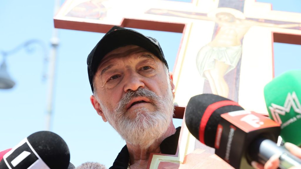 1760571703_gigi-becali.jpeg