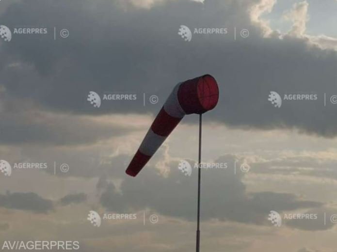 [ad_1] Cod galben de vânt puternic în județele din centrul țării Administrația Națională de Meteorologie a emis un avertisment cod galben de vânt puternic ce vizează zonele de munte ale județelor Brașov, Argeș, Prahova și Dâmbovița