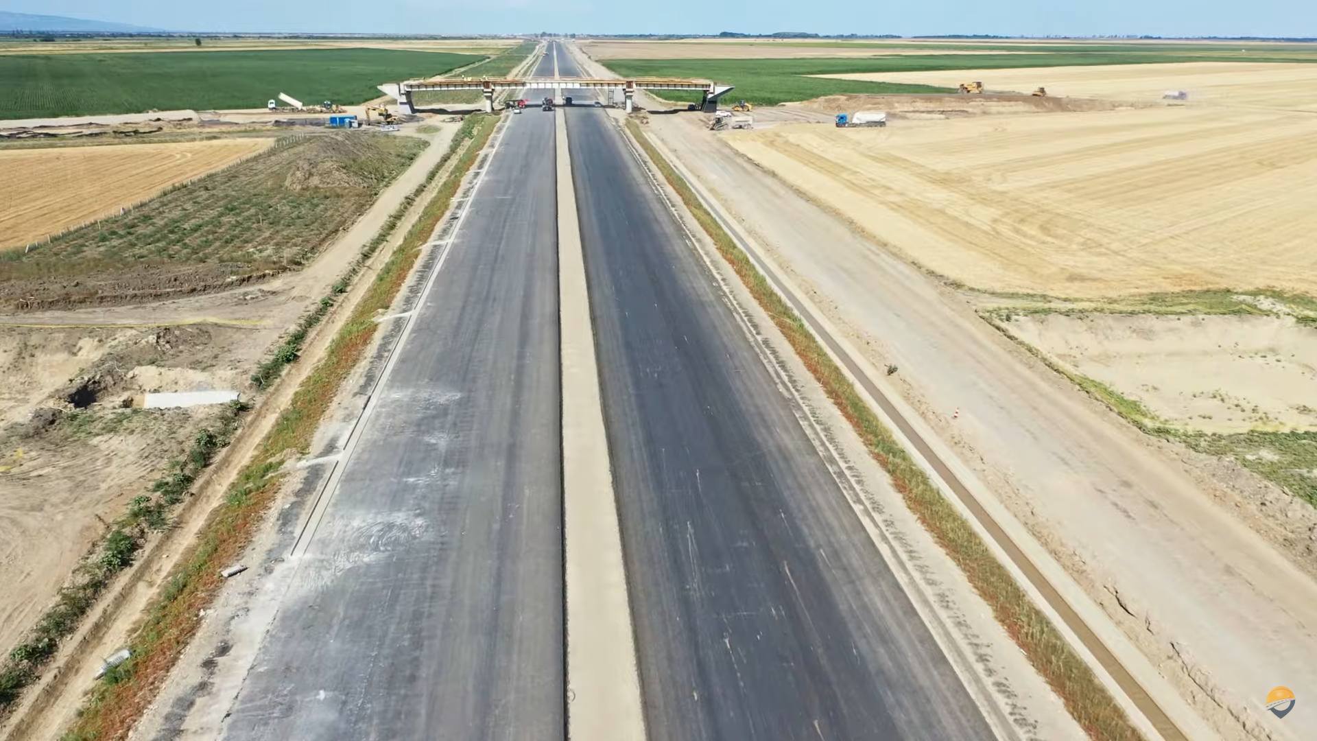 Asociația Pro Infrastructură anunță deschiderea autostrăzii A7 Mizil-Buzău vineri, însă restricțiile rămân până în ultimul moment, permițând circulația doar spre București / Rețeaua de autostrăzi din România ajunge, cu dificultate, la 1.353,4 km