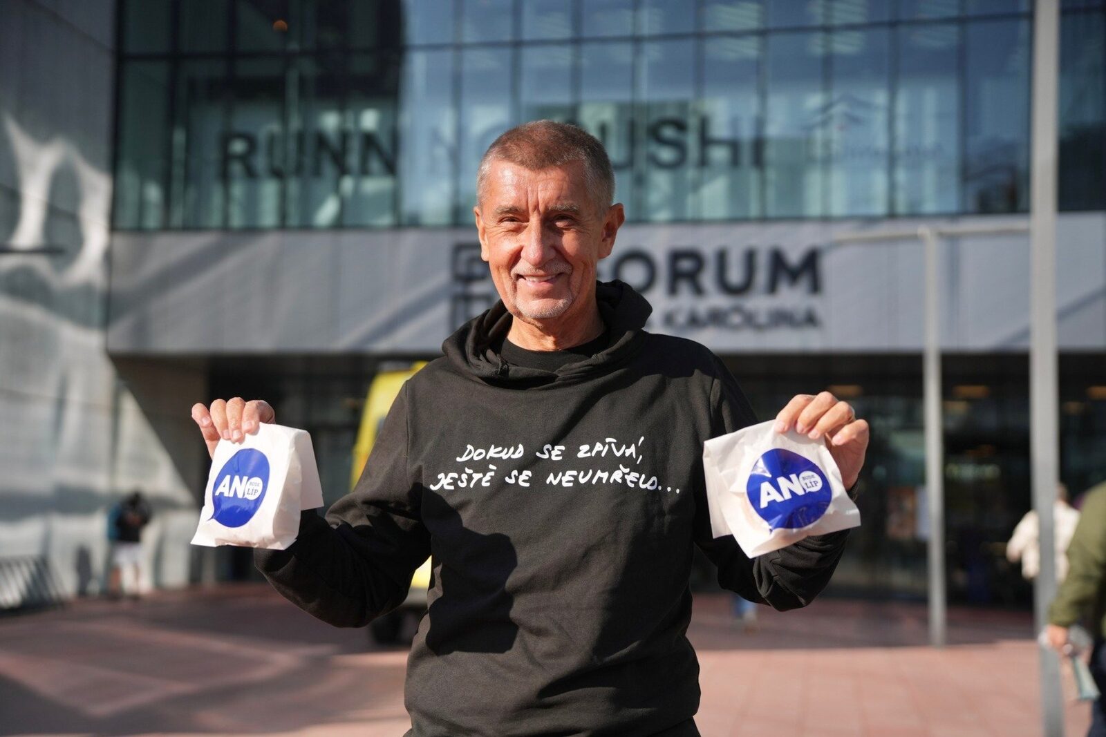 Prima declarație a miliardarului populist Andrej Babis, judecat pentru corupție, după victoria la alegerile parlamentare din Cehia: „Ucraina nu este încă pregătită pentru aderarea la Uniunea Europeană, dar vom sprijini în continuare” / Posibilă colaborare cu partidele din extrema dreaptă