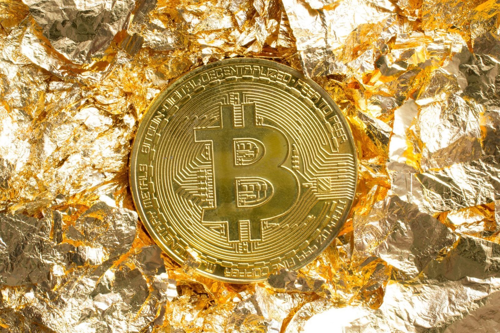 Departamentul de Justiție al SUA confiscă 15 miliarde de dolari în bitcoin; un conglomerat multinațional din Cambodgia înșeală mii de persoane, inclusiv cetățeni americani
