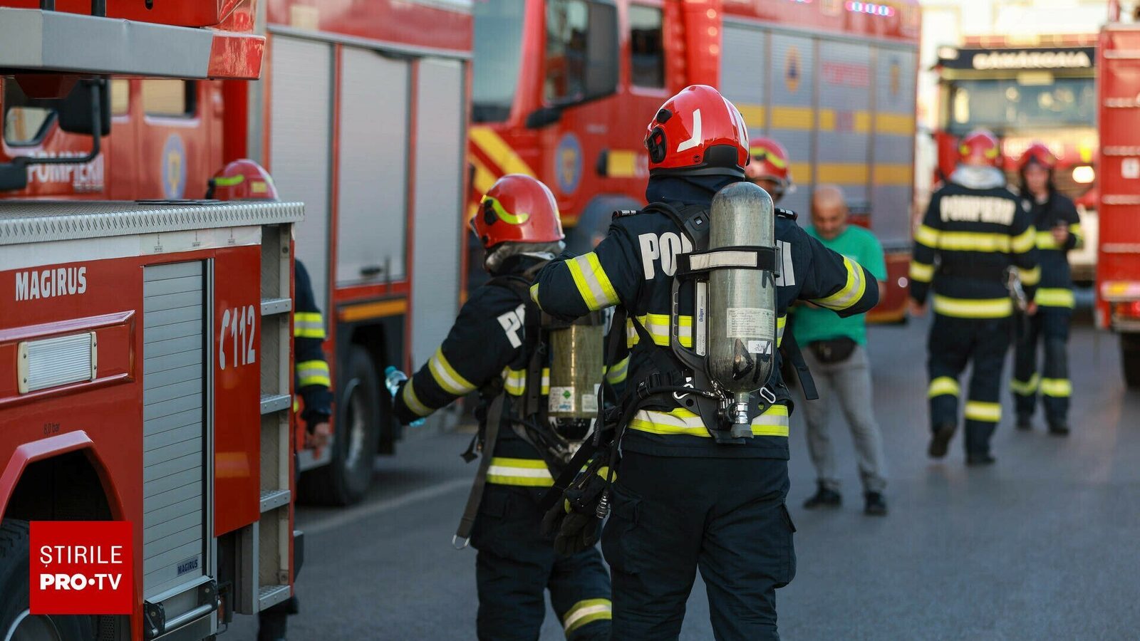 Incendiu într-un spațiu subteran al unui centru spa de pe Calea Plevnei. O persoană a suferit arsuri, iar alte 45 de persoane au fost evacuate.