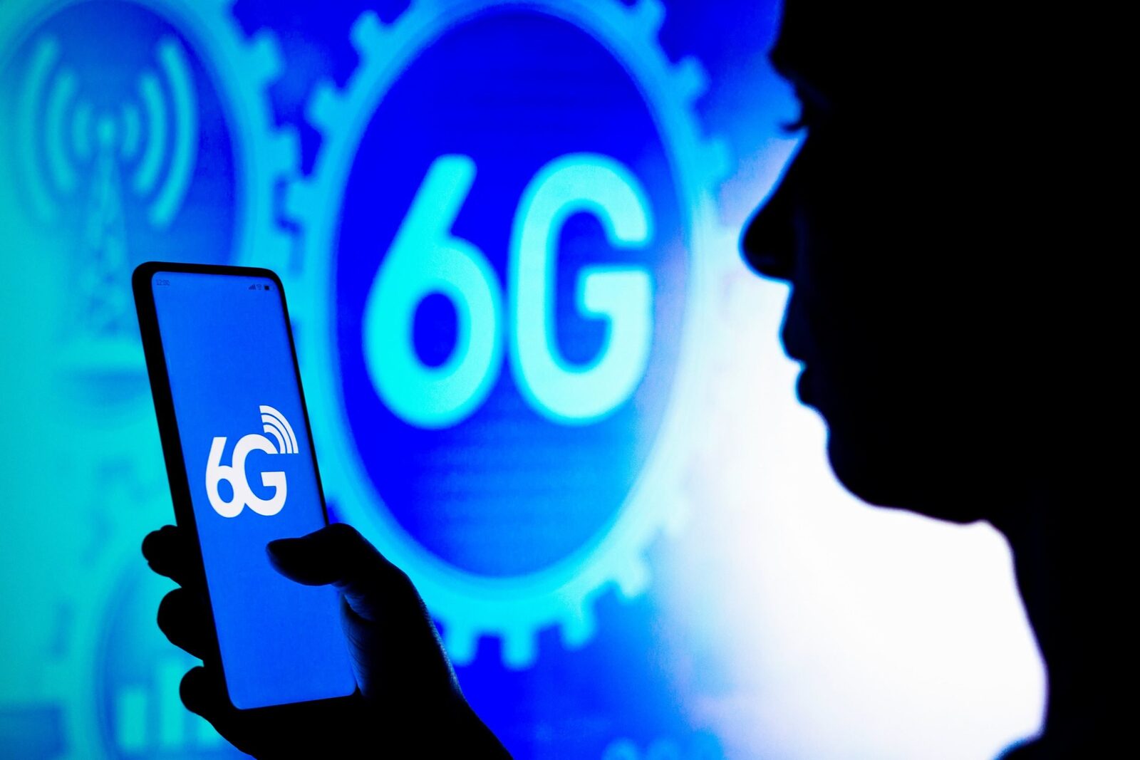 [ad_1] Emiratele Arabe Unite demonstrează again poziția sa de lider în inovație tehnologică, odată cu realizarea unui test 6G terahertz (THz), atingând viteze de 145 Gbps