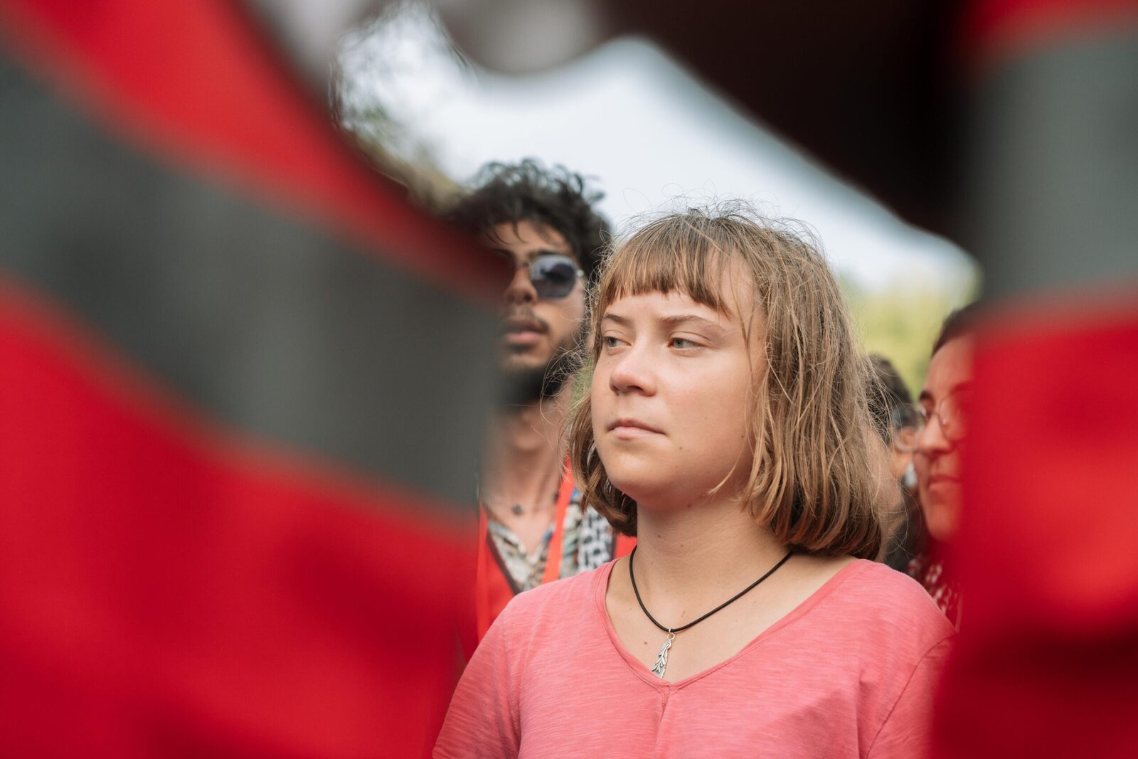 [ad_1] Recent, afirmațiile controversate ale omului de afaceri Peter Thiel despre figuri precum Greta Thunberg și cercetătorul Eliezer Yudkowsky au readus în atenție tensiunile din jurul tehnologiei și a discursului religios și ideologic asociat acesteia