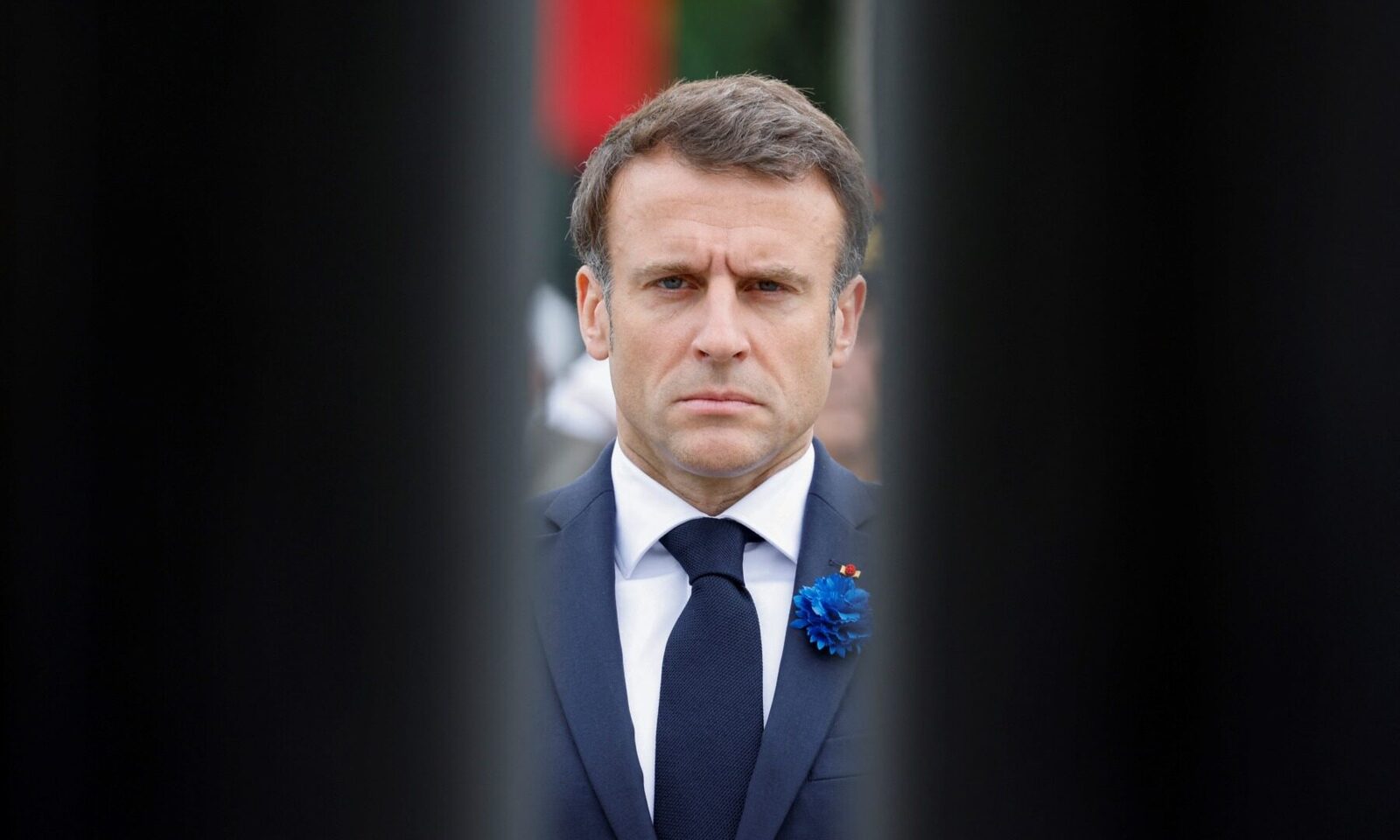 Ce măsuri ia Emmanuel Macron pentru restabilirea stabilității politice în Franța, după demisia prim-ministrului Sebastien Lecornu?