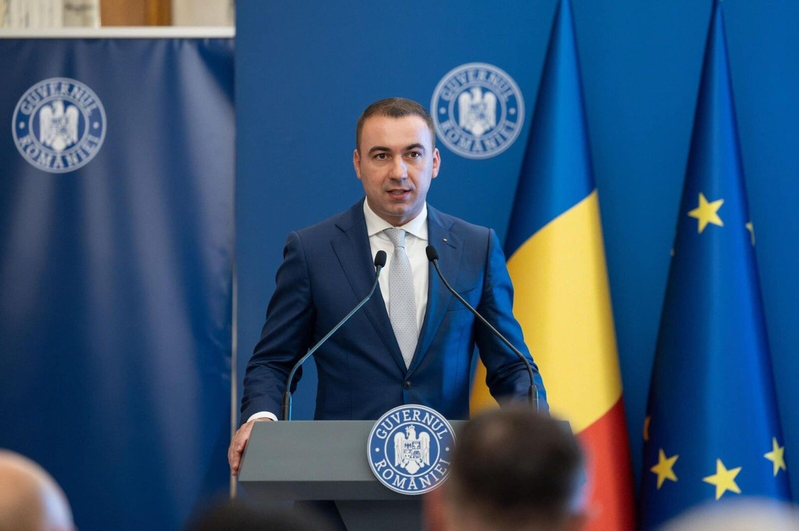 Bogdan Ivan: În prezent, România are cele mai ridicate tarife la energie electrică din Europa, vânzând megawatt-ul în Ungaria la un leu și importând între orele 18-22 cu până la 2.500 de lei