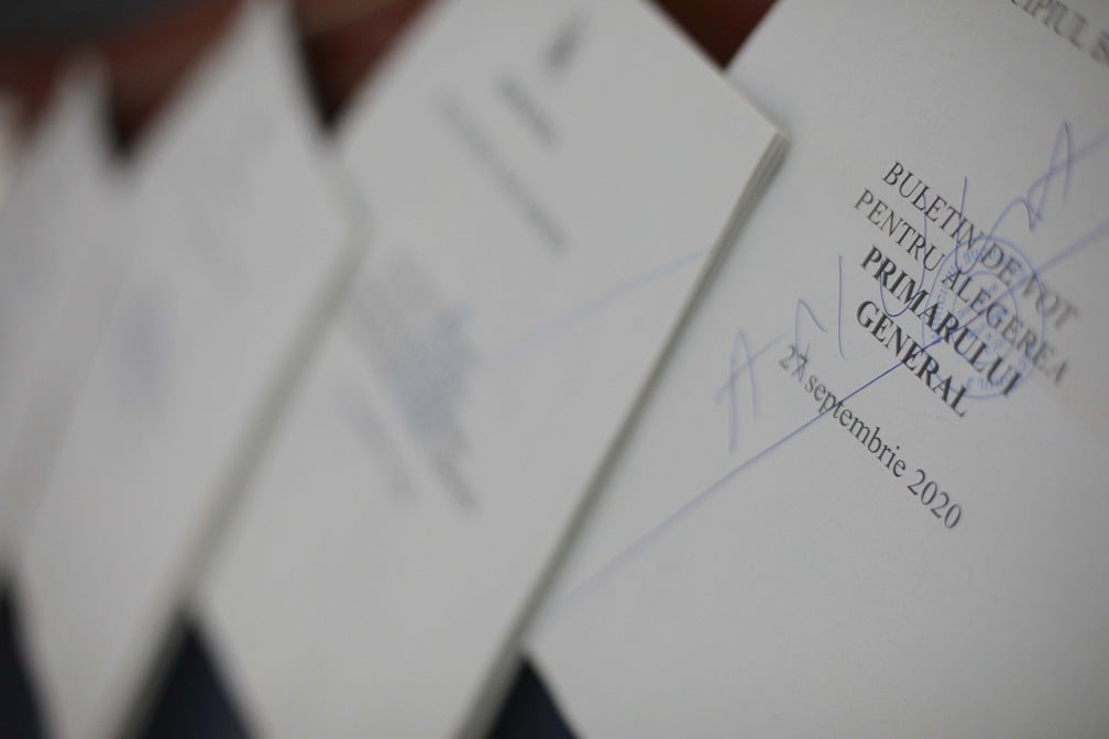 Buletin-vot-Bucuresti-alegeri-InquamPhotos-Octav-Ganea.jpg