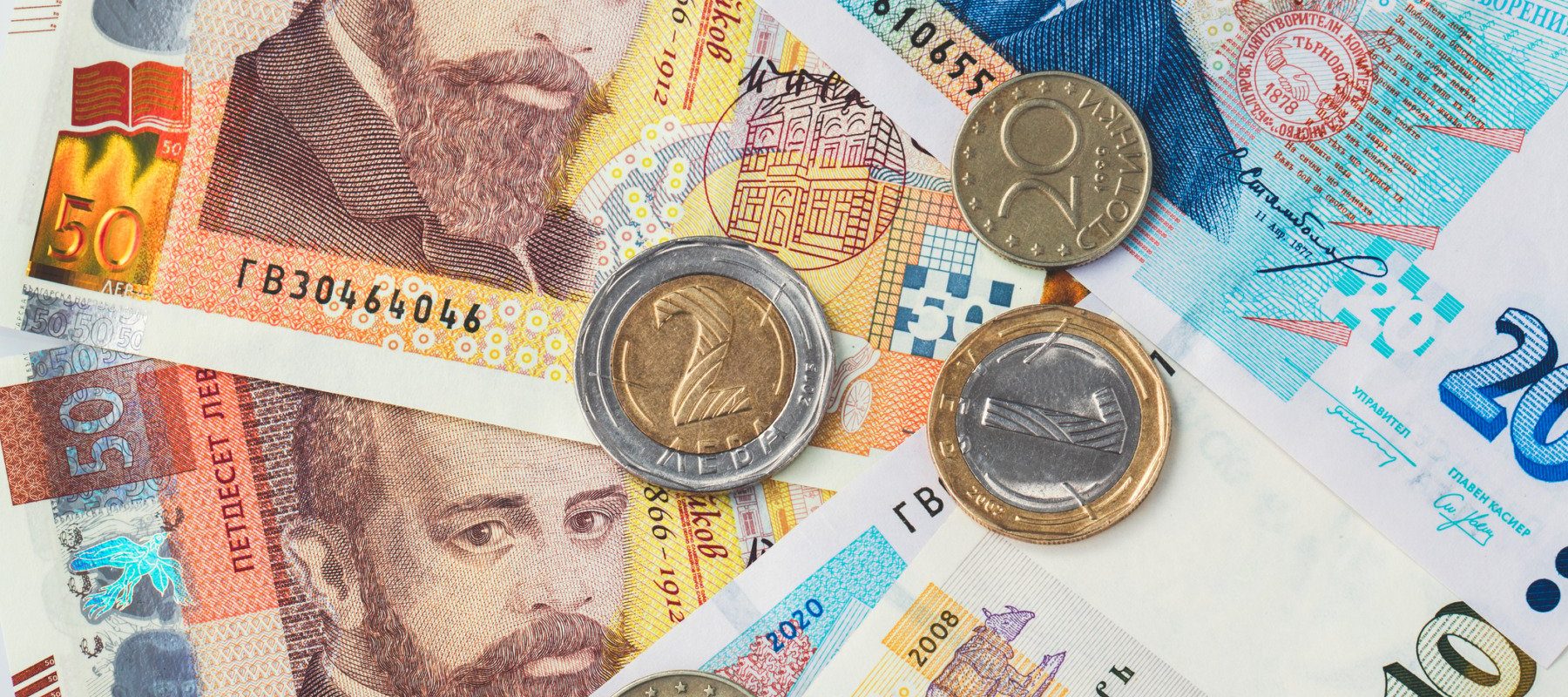 Economist și antreprenor bulgar: Suntem în pericol de faliment, la fel ca România și Franța / Deficitul real al bugetului bulgar depășește 8%