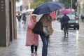 Cât vor mai dura ploile și frigul în România. Prognoza meteo pentru luna octombrie
