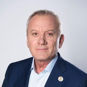 Constantin Toma: Schimbarea nu a fost inca initiata, iar ceea ce a sugerat formatiunea politica nu se califica drept reformă, ci doar e vorba de o îmbunătăţire superficială a situaţiei.