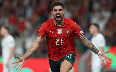 Rúben Neves festeja o gol que deu a vitória aos portugueses diante dos irlandeses