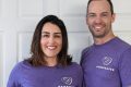 Casal brasileiro cria identificação de idade na internet