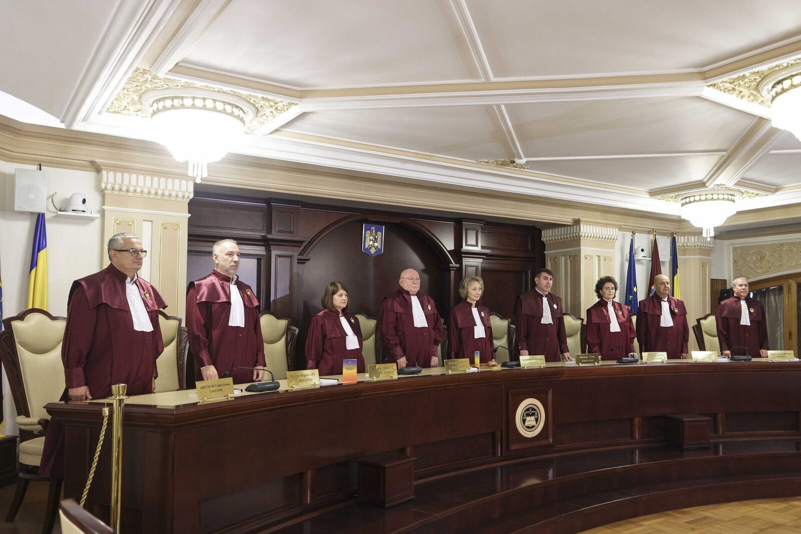 Curtea Constituțională a respins, din motive procedurale, legea pensiilor magistraților propusă de Bolojan.