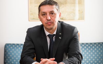 Mesajul ministrului Daniel David cu prilejul zilei de 5 octombrie - Ziua Internațională a Profesorului (Ziua Mondială a Educației)
