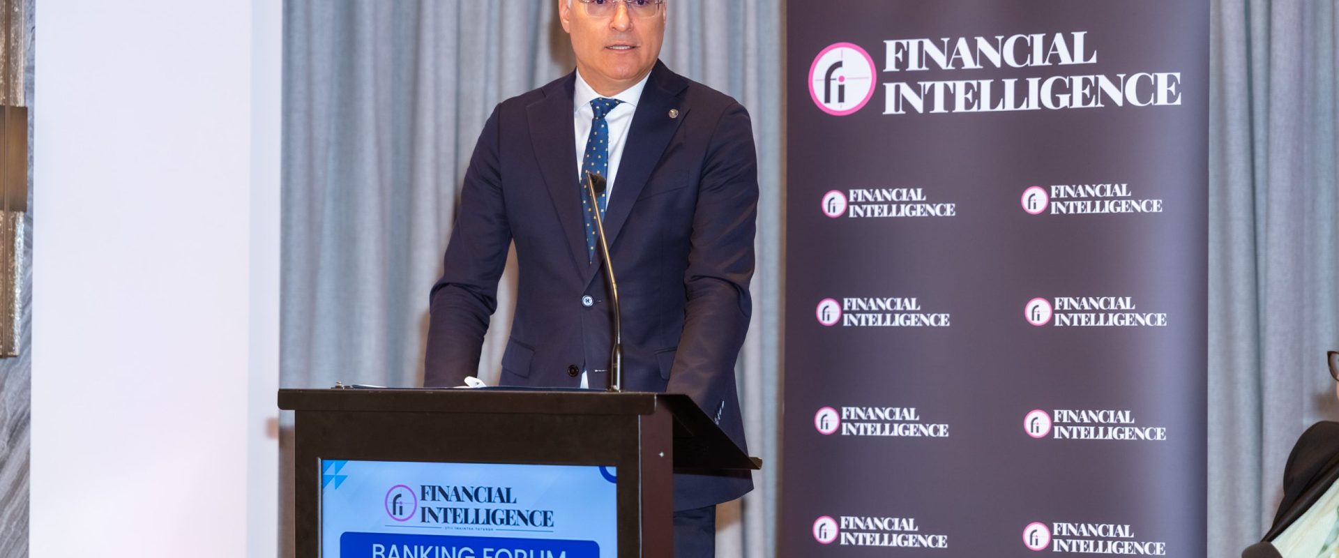 Dragoş Pîslaru sugerează coaliţiei să inceapă în primele trei luni