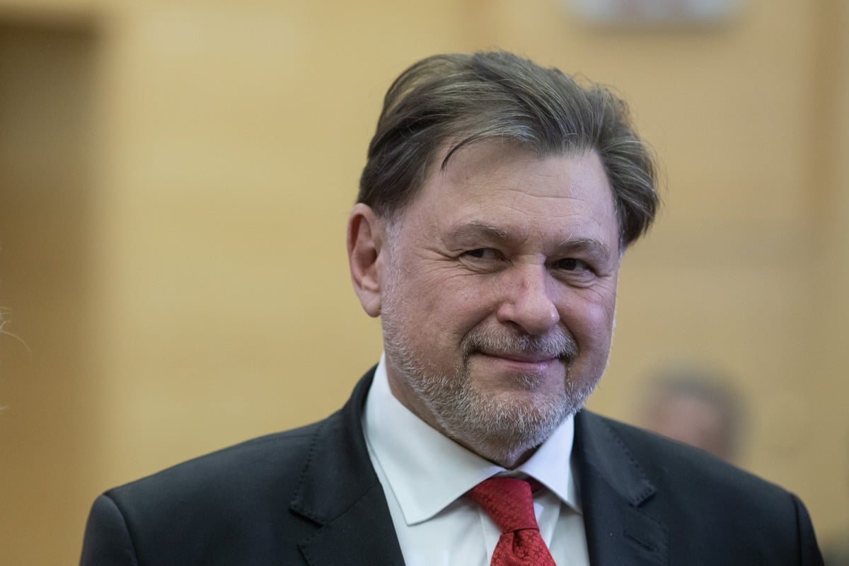 Rafila avertizează că până în 2050, infecțiile cu bacterii multirezistente vor deveni principala cauză de mortalitate mondială, urmând apoi bolile cardiovasculare și cancerul; în Uniunea Europeană, anual se înregistrează aproximativ 50.000 de decese cauzate de aceste infecții