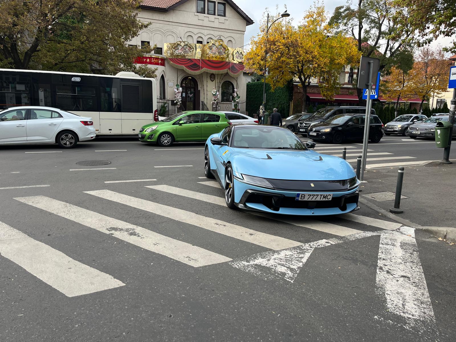 Detalii exclusive despre proprietarul mașinii Ferrari surprins de G4Media.ro parcat pe trecerea de pietoni în Dorobanți / „Oricine a greșit, să suporte consecințele”
