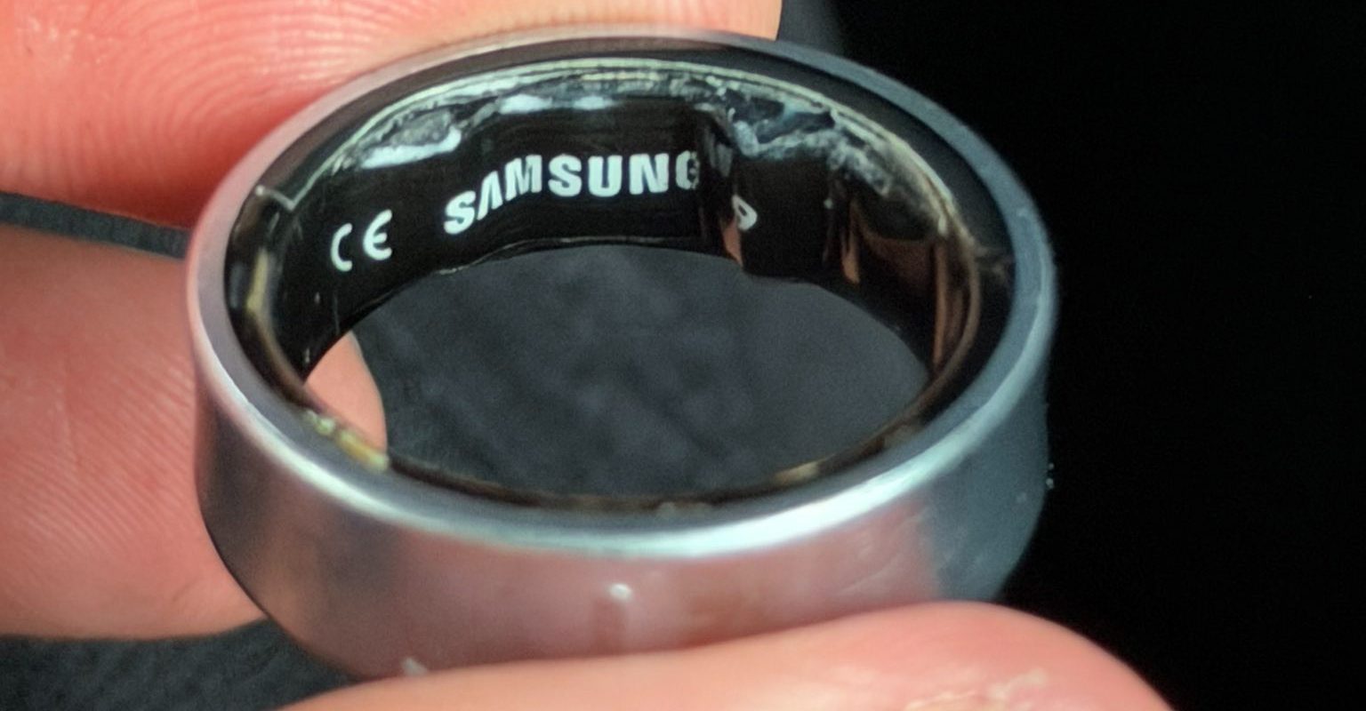 Galaxy-Ring-baterie.jpg