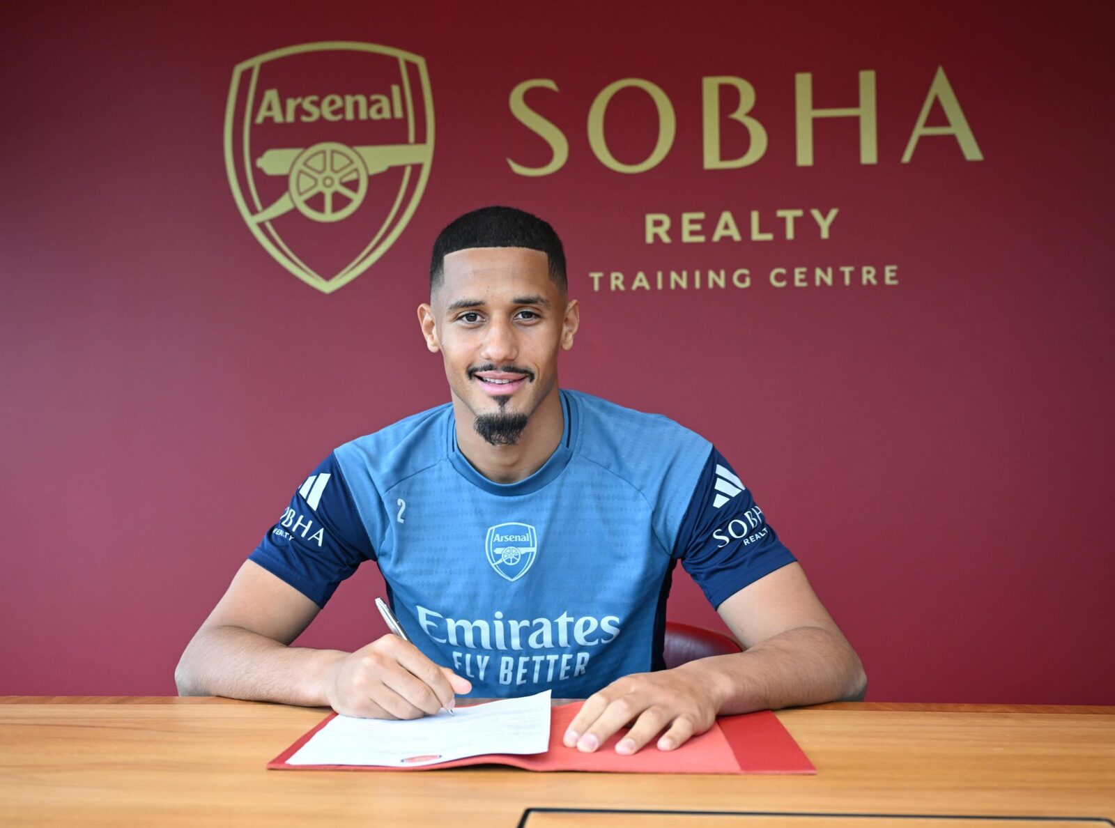 Alan Brazil afirmă că William Saliba nu este sincer după semnarea noului său contract cu Arsenal.