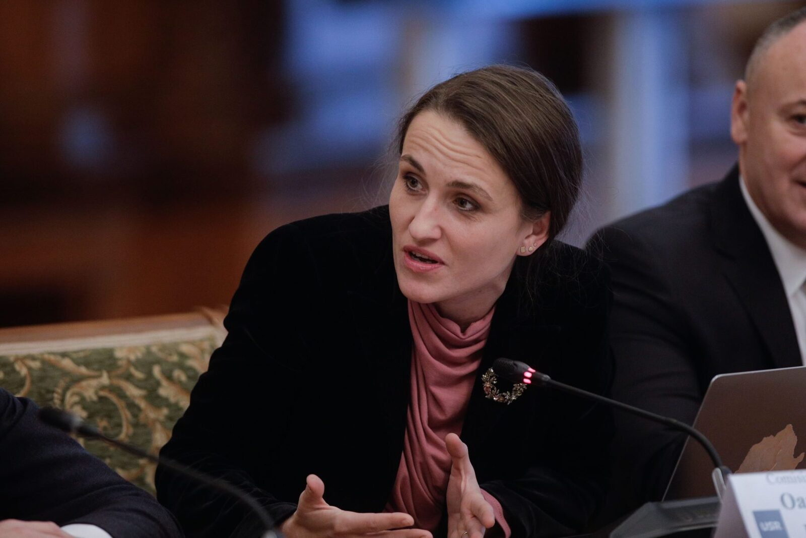 Oana Țoiu a avut o conversație cu secretarul de stat american despre întâlnirea Nicușor Dan – Trump. Data?