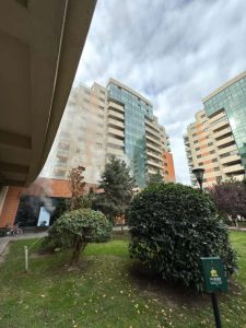 [ad_1] Incendiu la subsolul unui imobil de pe Calea Plevnei în București: intervenție de urgență Pompierii capitalei intervin pentru stingerea unui incendiu izbucnit la subsolul unui centru spa situat pe Calea Plevnei