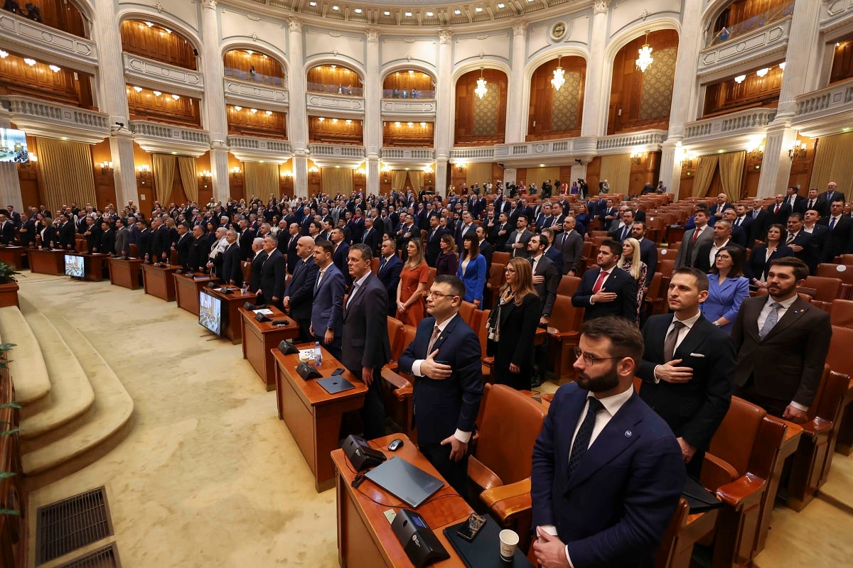 INSTANT_PARLAMENT_000INQUAM_Photos_George_Calin.jpg