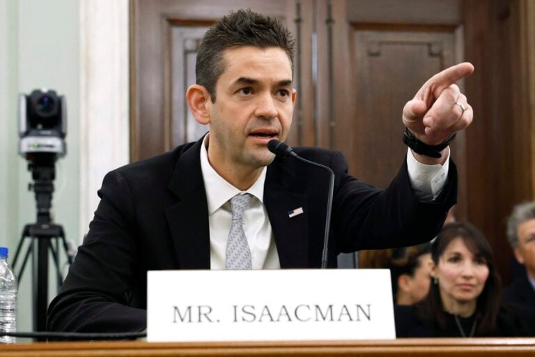 Jared-Isaacman-in-fata-comisiei-senatoriale-768×512-1.jpg