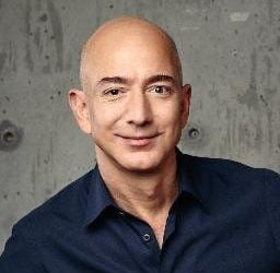Jeff Bezos declară că inteligența artificială este într-o fază de