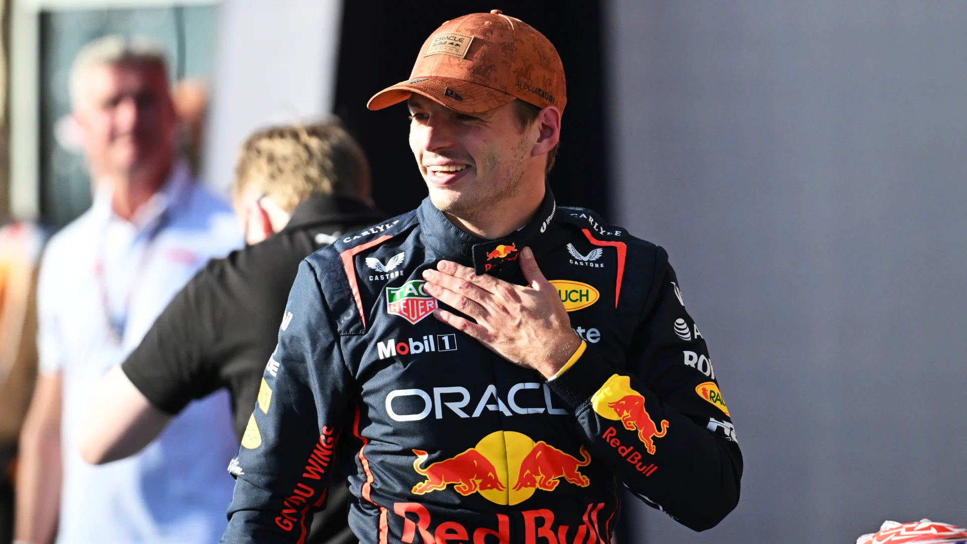 Max Verstappen obține pole position, urmat de Lando Norris și Charles Leclerc în calificările de la Austin.