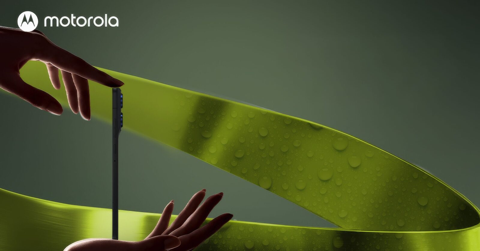 [ad_1] Motorola a revenit pe piața smartphone-urilor cu un model care evidențiază inovația și designul extrem de subțire