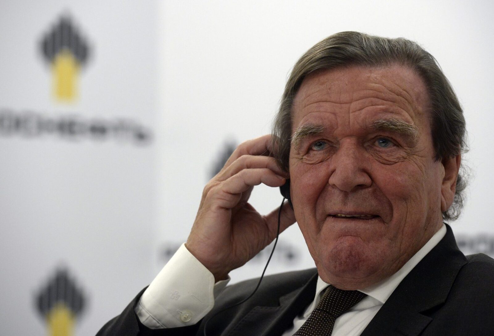 Gerhard Schroder, fostul cancelar al Germaniei, va oferi declarații în ancheta referitoare la realizarea proiectului Nord Stream 2