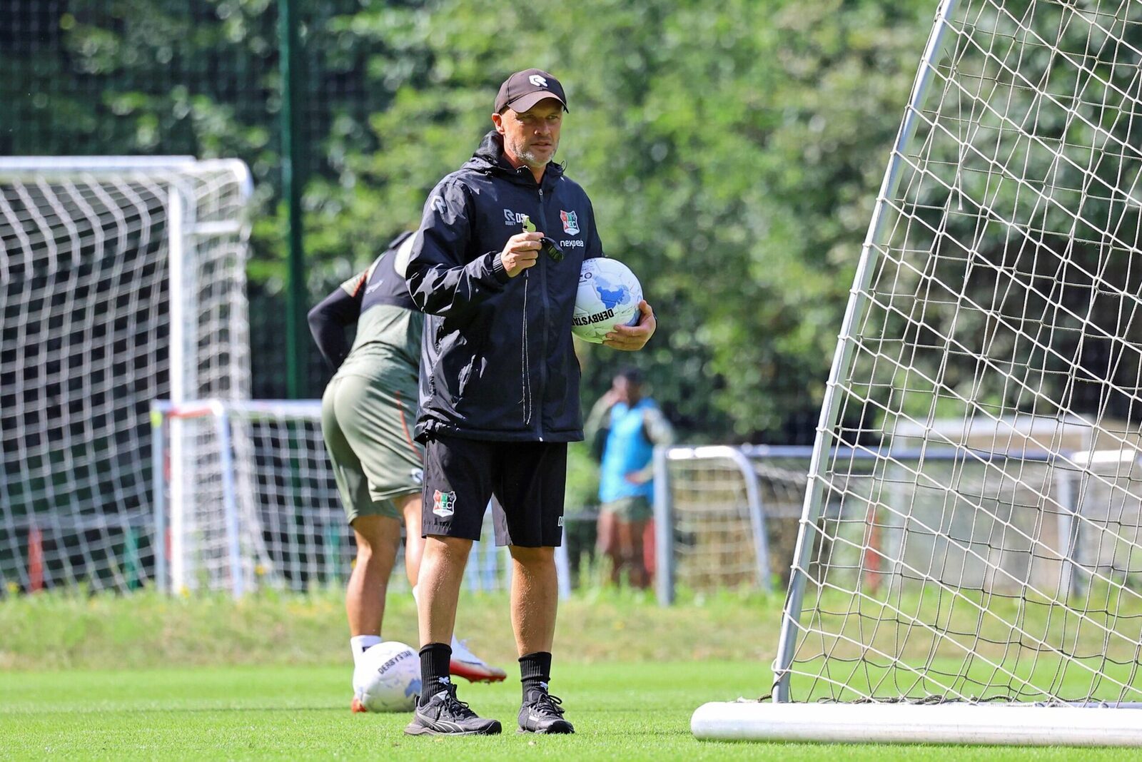[ad_1] NEC se pregătește pentru confruntarea cu Go Ahead Eagles Duminică seară, la ora 20:00, NEC va înfrunta Go Ahead Eagles în cadrul celei de-a opta runde din Eredivisie, un duel important pentru ambele echipe