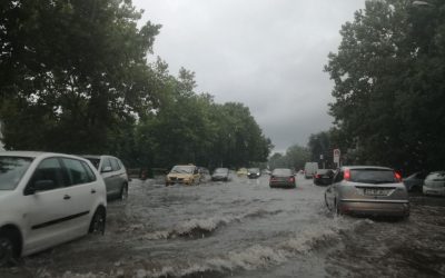 Toate școlile din Constanța vor fi închise miercuri. Un ciclon lovește sud-estul României: risc de inundații majore