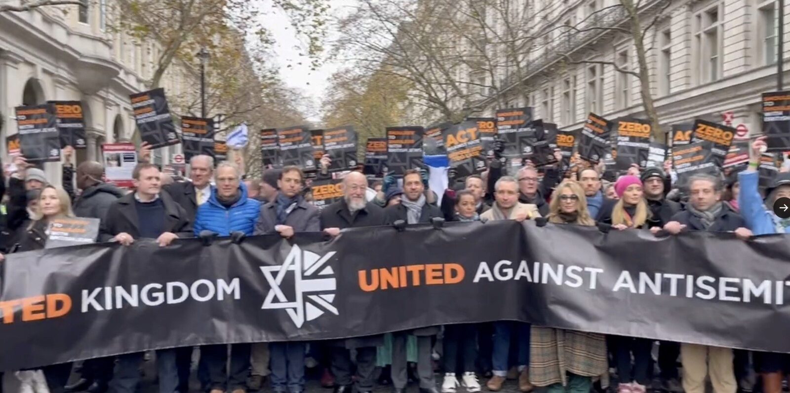 Premierul Keir Starmer avertizează asupra creșterii antisemitismului în Regatul Unit, la doi ani de la atacul violent al Hamas asupra israelienilor