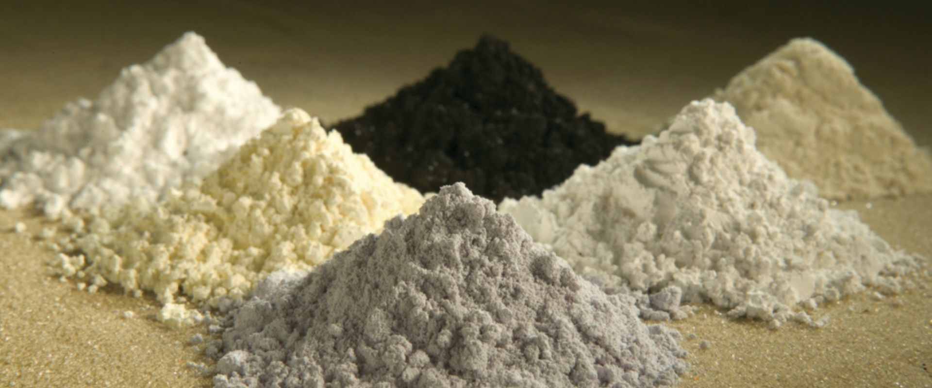 [ad_1] Președintele Statelor Unite, Donald Trump, și premierul australian Anthony Albanese au semnat luni, la Casa Albă, un acord bilateral pentru extracția și prelucrarea mineralelor importante și a pământurilor rare, conform agenției de știri dpa, citată de Agenția Națională de Știri