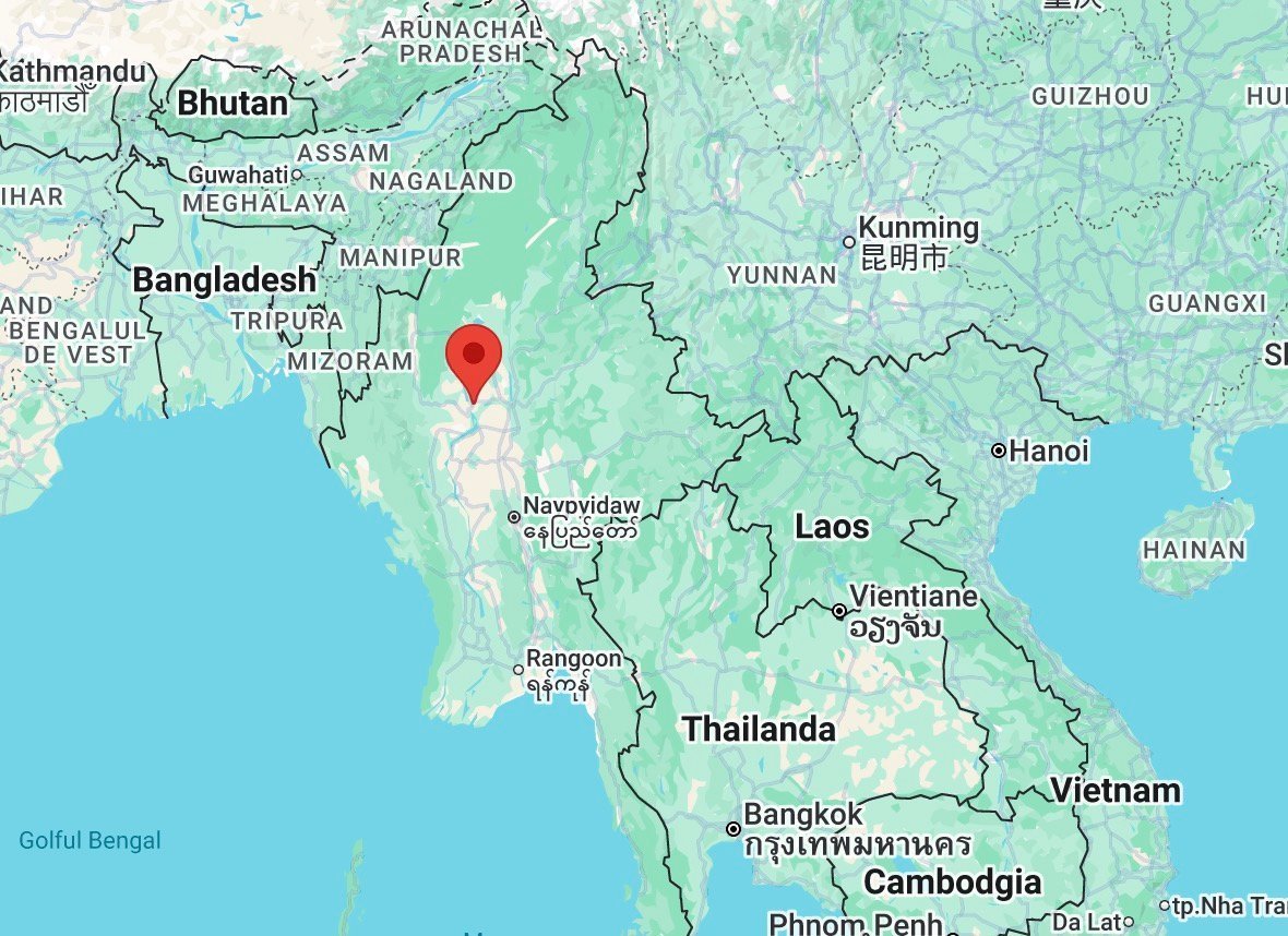 Forțele militare din Myanmar frequently desfășoară violențe împotriva civiliilor aflați în proteste împotriva regimului militar instaurat în 2021, susținite de sprijinul Chinei și Rusiei