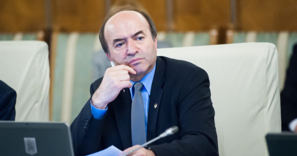 Tudorel Toader spune că CCR va respinge reforma pensiilor magistraților pentru că așa scrie presa. Ce a declarat la termenul anterior
