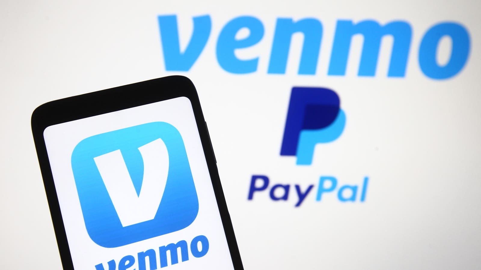 Venmo și PayPal își reiau serviciile după o întrerupere.